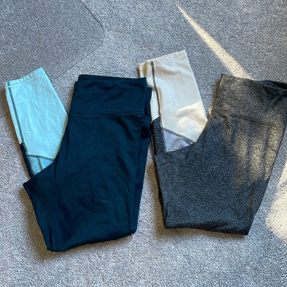 Pair of Old Navy Tri Colored Fleece Go Dry Leggings XL